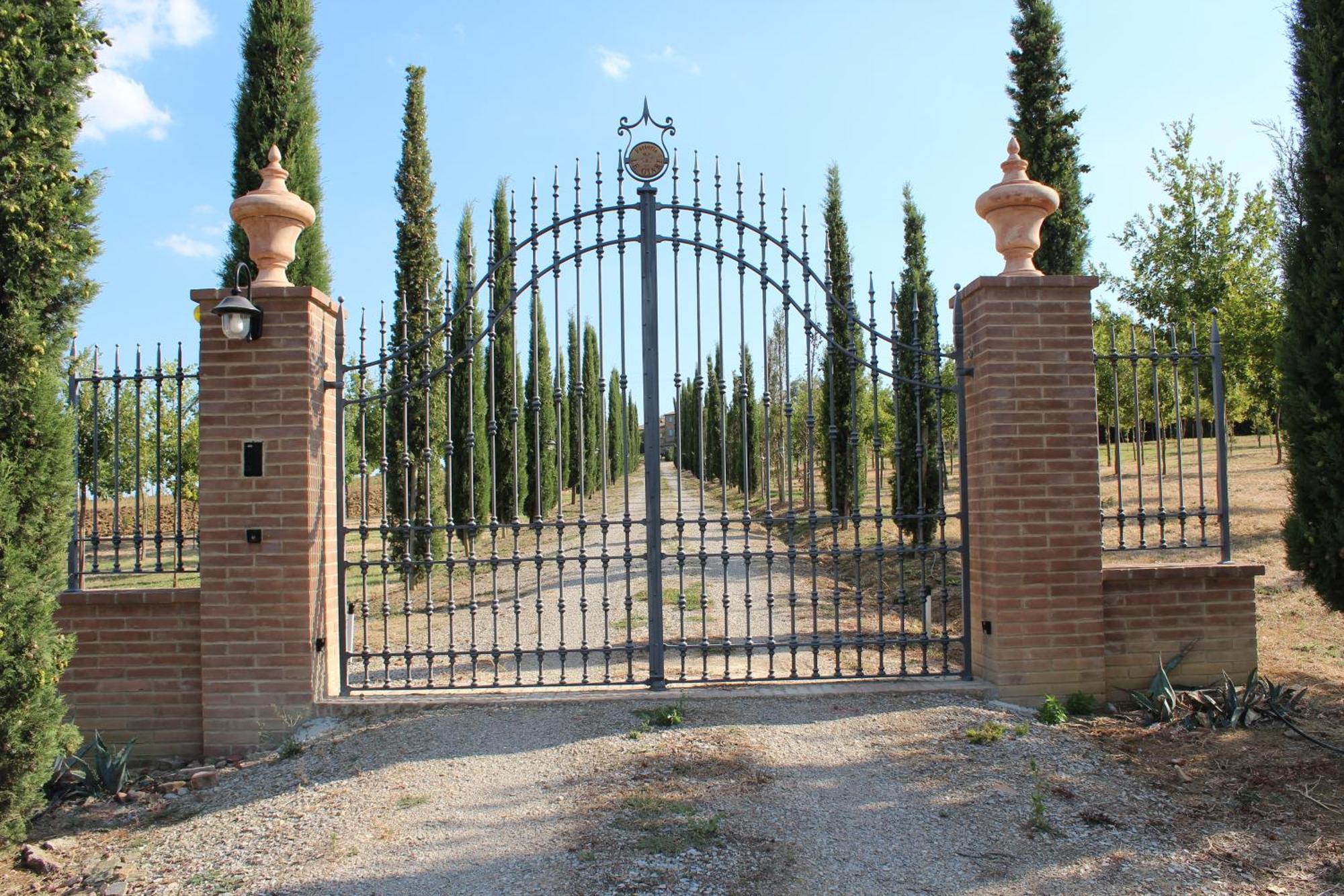 Fattoria Le Giare Agriturismo 코르토나 외부 사진