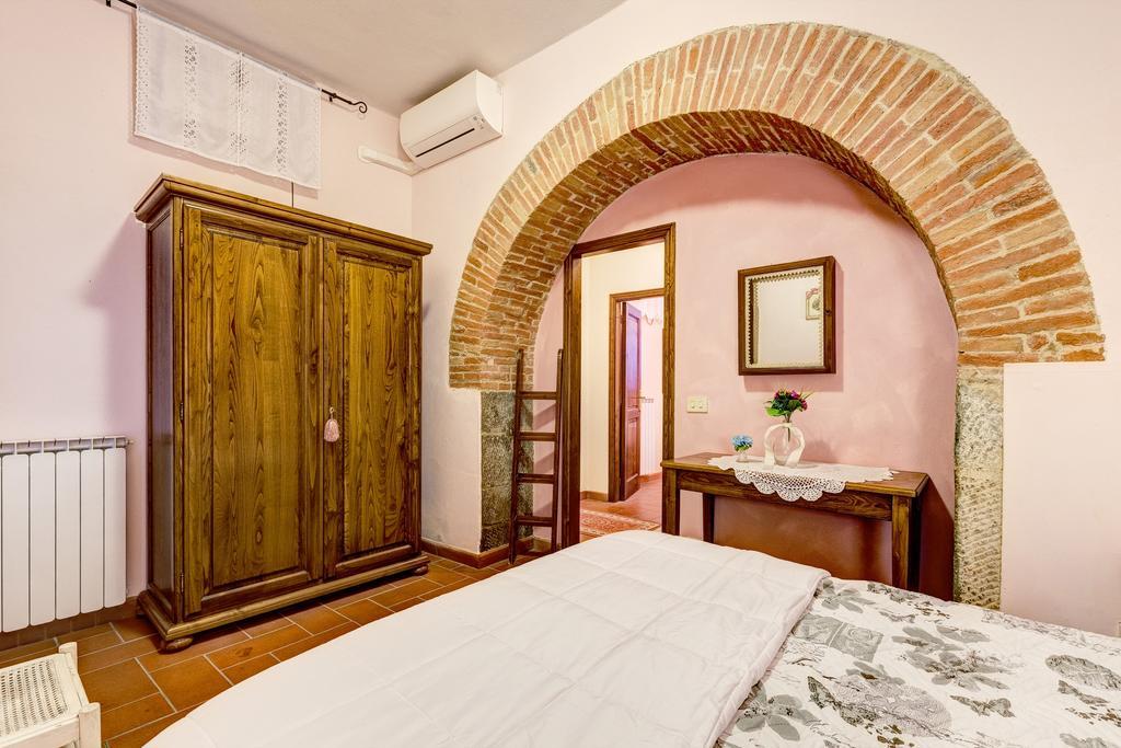 Fattoria Le Giare Agriturismo 코르토나 외부 사진